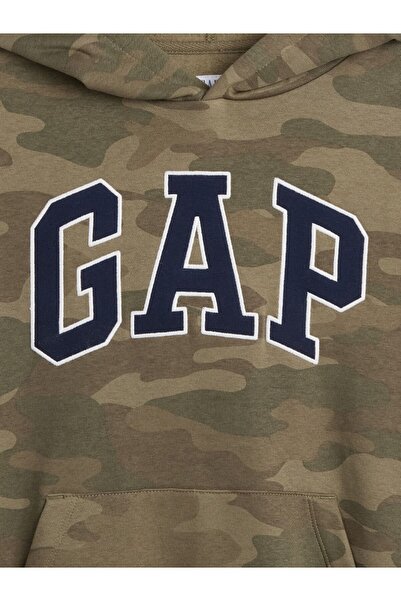 GAP Erkek Çocuk Kamuflaj Relaxed Logo Kamuflaj Kapüşonlu Sweatshirt