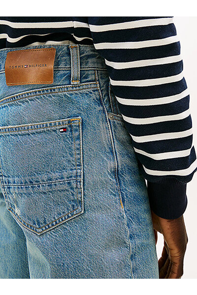 Tommy Hilfiger Men's Regular Mercerized Denim Jeans