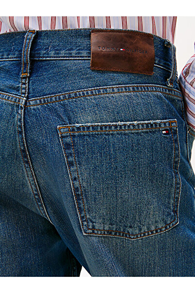 Tommy Hilfiger Men's Relaxed Fit River Jeans