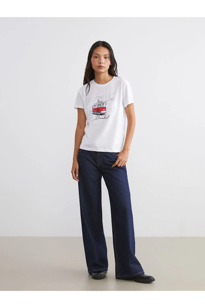 LC Waikiki Γυναικείο μπλουζάκι με στάμπα Istanbul XSIDEBeyaz με λαιμόκοψη