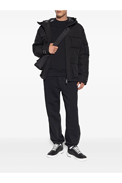 Versace Erkek Regular Fit Yuvarlak Yakalı Omzunda Logo Şerit Çizgili Uzun Kollu Siyah Sweatshirt 79GAIC02CF0