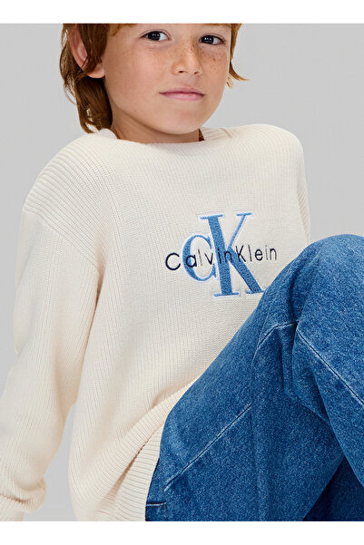 Calvin Klein Bisiklet Yaka Regular Fit Nakışlı Ekru Erkek Çocuk Kazak IB0IB02598PGB