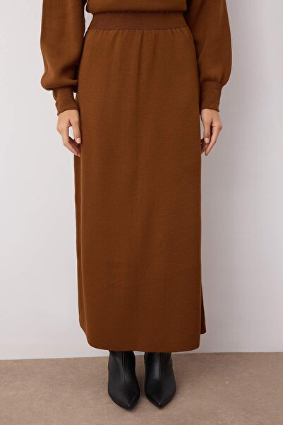 Trendyol Modest Világosbarna oversize kötöttáru szoknyával - felsőruházati szett TCTAW26US00022