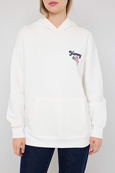 Trendyol Collection Teen Ecru Back Printed Oversize/Wide Fit Hooded Knitted Sweatshirt Twoaw26Sw00166