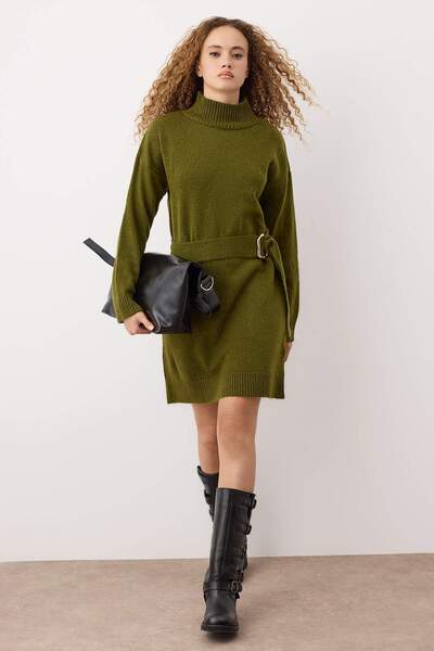 Trendyol Collection Khaki Plain Short / Mini Soft Textured Oversize Belt Detailed Short/Mini Knitwear Dress Twoaw26El00155