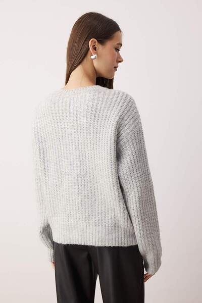 Trendyol Collection Wardrobe Essentials Gray Soft Textured Basic Knitwear Cardigan |   Twoaw26Hi00204 ​​