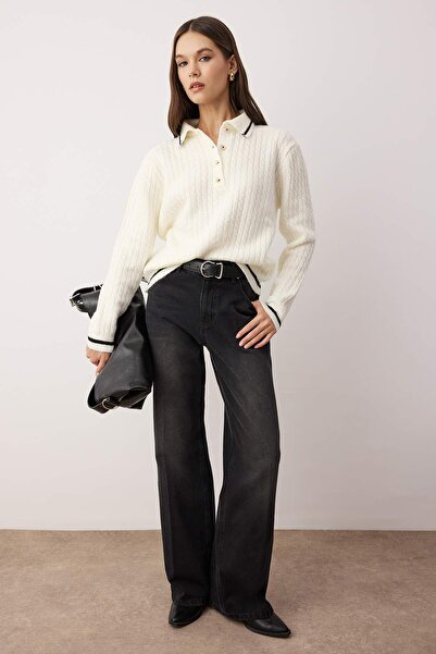 Trendyol Collection Ecru Premium Yarn/Special Yarn Polo Neck Soft Textured Knitwear Sweater Twoaw26Kz00236