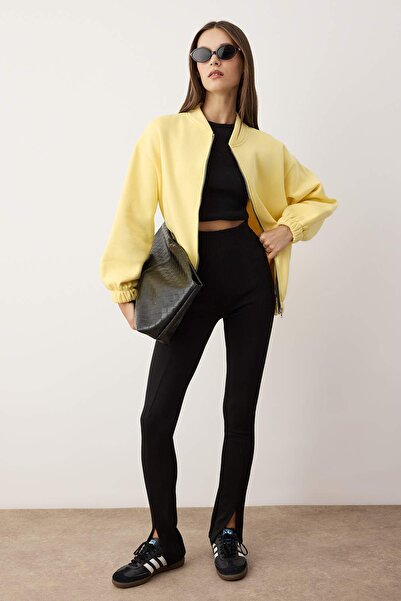 Trendyol Collection Teen Light Yellow Zippered Oversize/Wide Fit Thick Fleece Inside Knitted Sweatshirt Twoaw25Sw00122