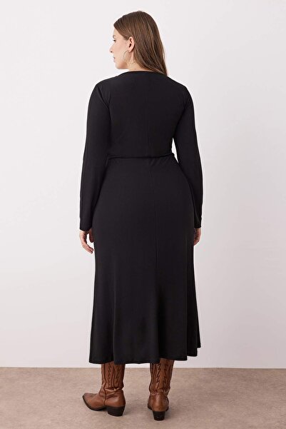 Trendyol Curve Μαύρο τετράγωνο λαιμόκοψη A-Line Maxi ελαστικό πλεκτό φόρεμα TBBAW26AH00016