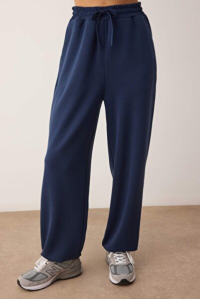 Trendyol Modest Πιο οικονομικά βιώσιμο σετ πλεκτών αθλητικών φορμών Navy Blue Special Fabric Care Collection TCTAW26EN00006