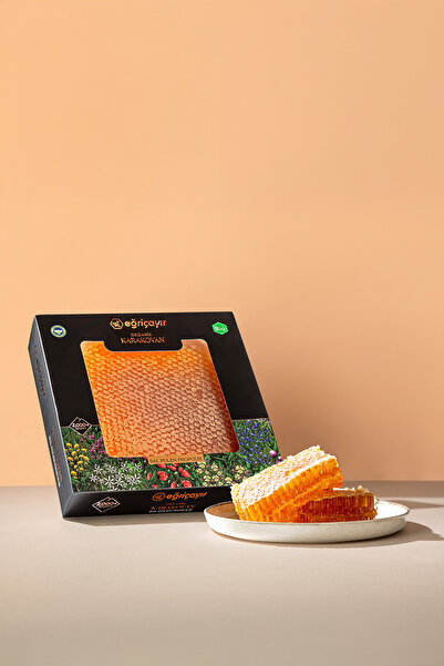 Eğriçayır Organik Karakovan Petek Balı Ta16+ 1.1kg