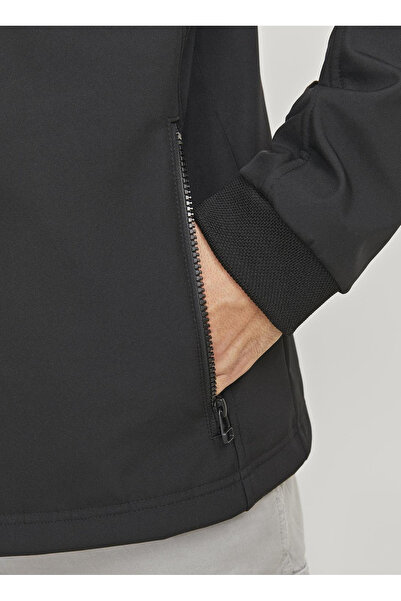 Jack & Jones Чорна чоловіча куртка JCOPRIME EMBROIDERY SOFTSHELL