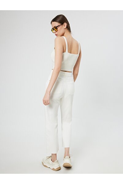 Loft Crop Female Athlete