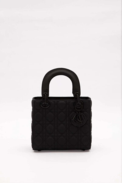 Levidor Чорна квадратна сумочка з аксесуарами