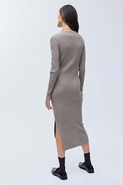H&M MAMA Rib-knit turtleneck dress