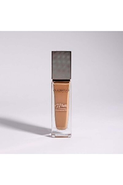 O.TWO.O Cosmetics Long-lasting, high-coverage, matte foundation - No. 04