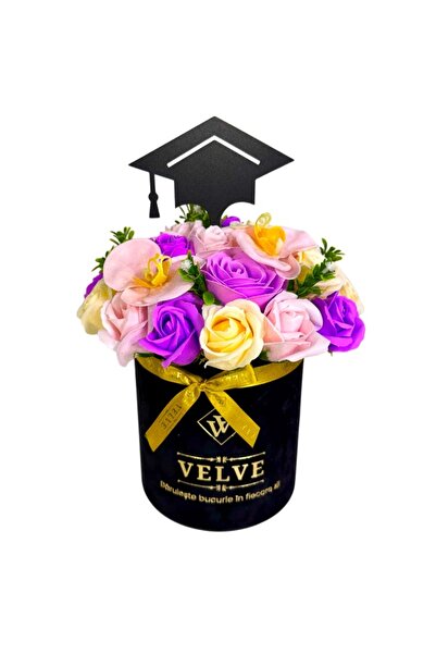 velve Aranjament floral pentru absolvire, in cutie rotunda cu trandafiri si orhidee de sapun, Roz