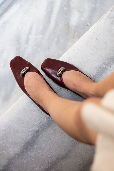 DESPİNA حذاء باليرينا نسائي من VINA بإبزيم معدني أسود اللون - حذاء مريح للاست...