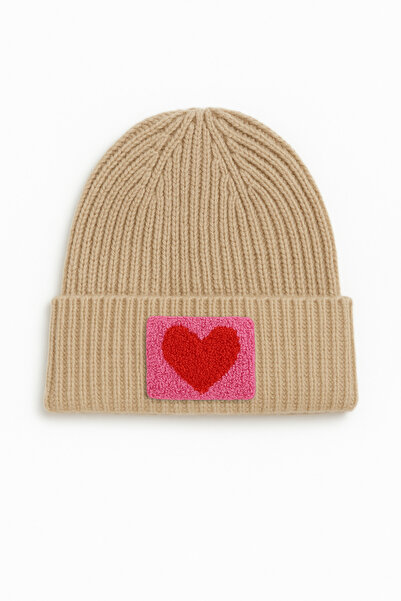 byebruketenci Bej Krem Yün Bere Kırmızı Ve Pembe Kalp Punch Detaylı Şapka