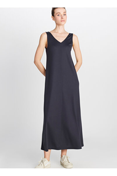 WRANGLER V Yaka Siyah Standart Kadın Elbise W2510462001-Uzun Modal Elbise