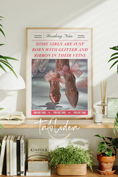 tablodea Maximalist Kurdele Tablo, Trendy Kurdele Çerçeveli Poster, Pembe Pin...