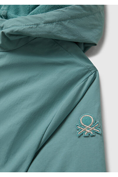 United Colors of Benetton Girl's Grey-Green Glitter Logo Detailed Hooded Jersey Raincoat with Pockets