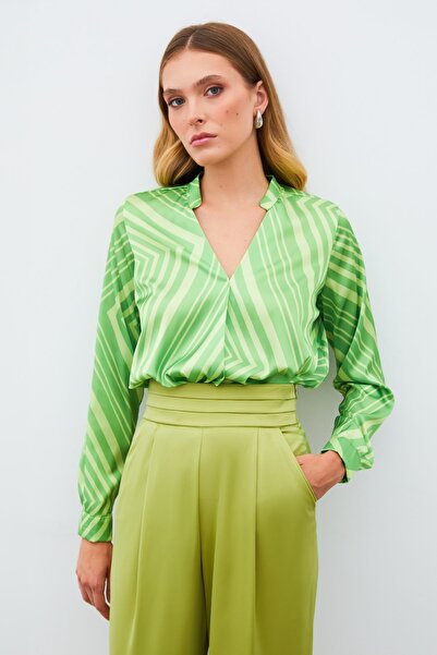 Sateen Bluză cu model la două piept - VERDE