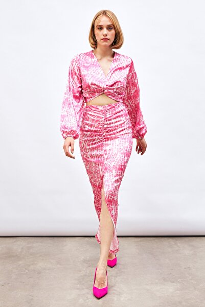 Sateen Patterned Long Skirt with Slit Detail - Pink
