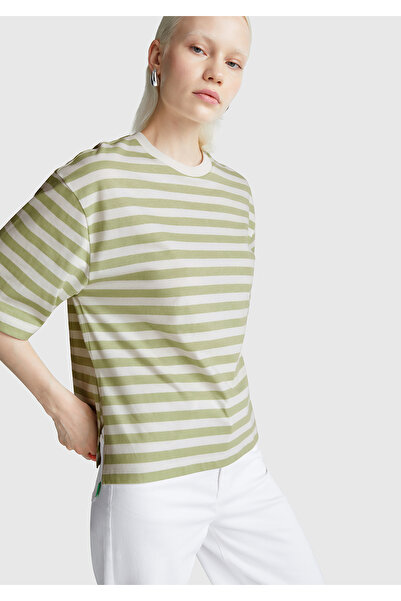 United Colors of Benetton Γυναικείο πράσινο μπλουζάκι από 100% βαμβάκι με χοντρό ριγέ σχέδιο με σκίσιμο μισό μανίκι