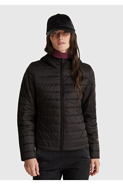 United Colors of Benetton Women's Black Polyester Filled Zippered Hooded Slim Fit Puffer Coat