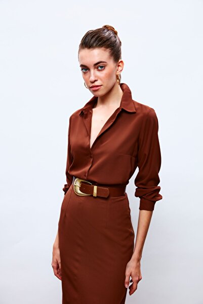 Sateen Пряма класична сорочка - кава