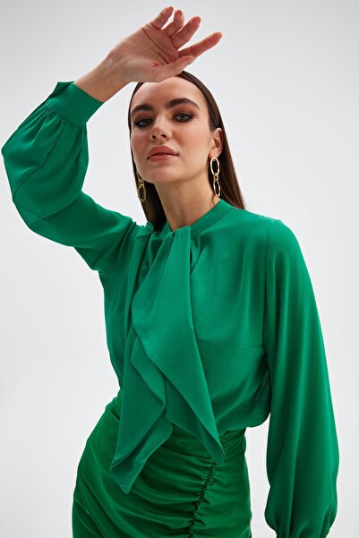 Sateen Φουλάρι Casual Μπλούζα με Λεπτομέρεια - Πράσινη