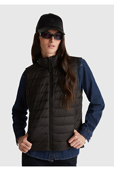 United Colors of Benetton Kadın Siyah Polyester Dolgulu Fermuarlı Slim Fit Pufa Yelek