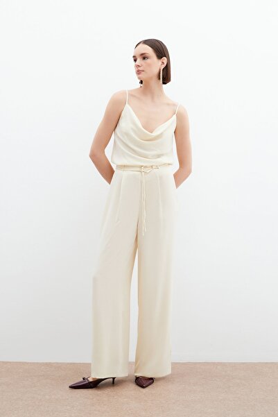 Sateen Штани з поясом - кремові