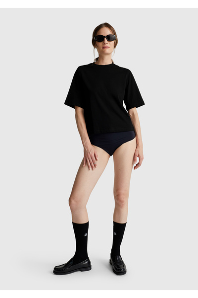 United Colors of Benetton Черна памучна дамска тениска с свободен крой