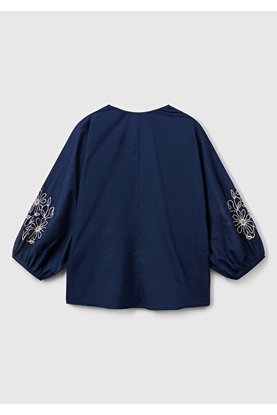 United Colors of Benetton Kadın Lacivert %100 Koton Rahat Kalıp Kolları Çiçek İşlemeli Hakim Yaka Gömlek