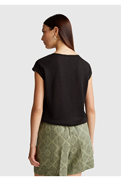 United Colors of Benetton Women's Black 100% Linen Relax Fit Round Neck T-Shirt with Side Slits