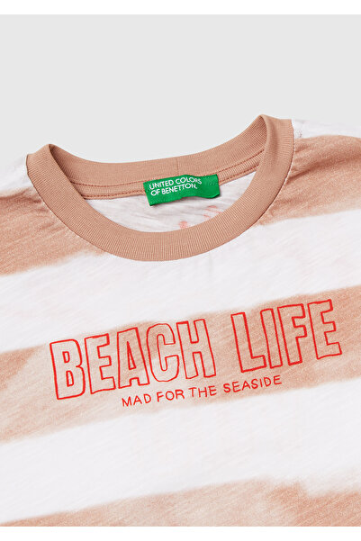 United Colors of Benetton Αγόρι σκούρο μπεζ μπλουζάκι με στάμπα με ριγέ λαιμόκοψη