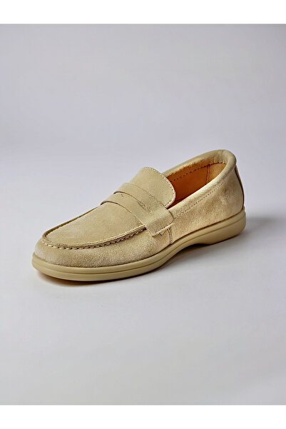 BİENKA İkonik süet mokasen (loafer)Büyük ölçüde elle üretilen bu yumuşak ve hafif model