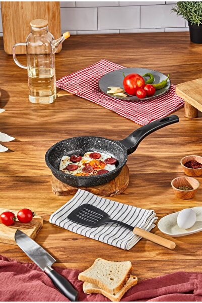 Cazoria Cast Pan 20 cm.