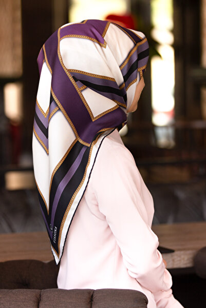 Vissona 100% Твіл Шовк Геометричний Візерунок Бузок - Фіолетовий Колір 90x90 Шарф Спосіб пошиття: Ручне шиття