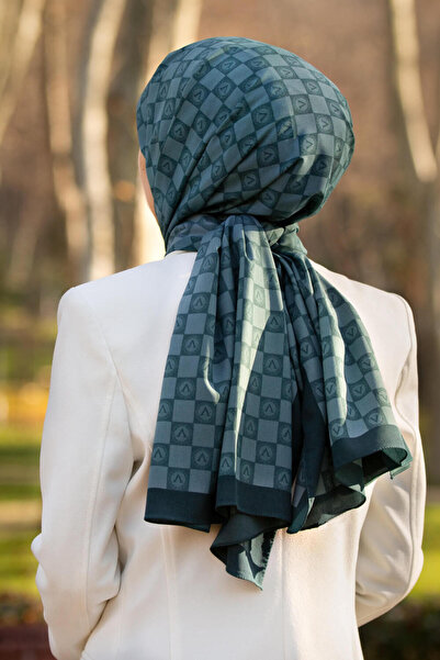 Vissona LÜKS MEDİNE İPEĞİ MONOGRAM DESENLİ ZÜMRÜT YEŞİLİ RENKLİ 75X195 KIRIŞM...