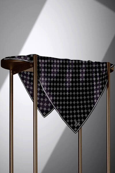 Vissona %100 Twill İpek Monogram Desenli Siyah - Krem Renkli 90x90 Eşarp Dikim Şekli : El Dikişi
