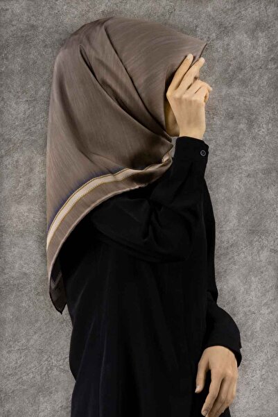 VİOLLA Twill Efektli Bordür Desenli Vizon Renkli 90x90 Eşarp (İpek İçermez) D...