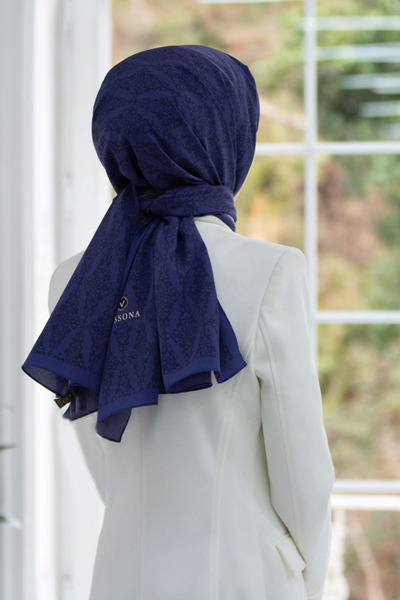 Vissona Luxurious Medina Silk - Baroque Pattern, Navy Color, Non-Crease Shawl Moss Crepe Sewing Type - Italian Stitched