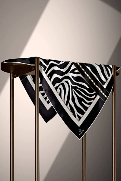 Vissona 100% Twill Μετάξι με Ζέβρα, Κρεμ - Μαύρο Χρώμα, Κασκόλ 90x90, Ραμμένο στο Άκρο, Χειροποίητο