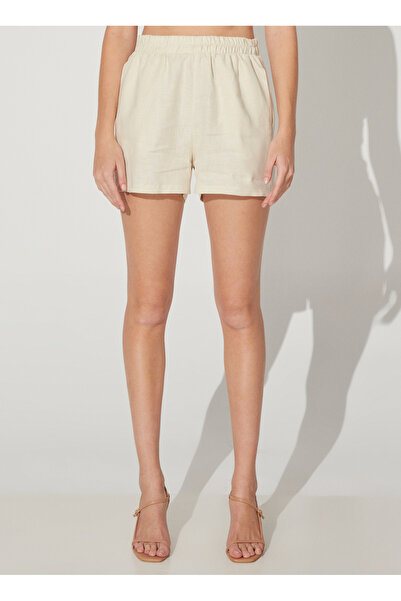 Fabrika Açık Bej Kadın Lastikli Geniş Fit Keten Şort MEGAZ