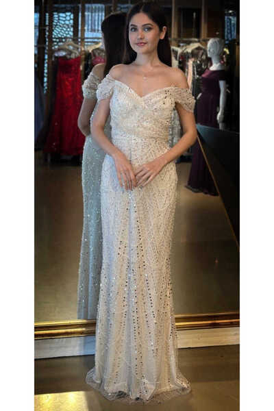 Abiyeniall Ekru Sırt Dekolteli Düz Kesim Pullu Boncuklu Uzun Abiye Elbise 11044