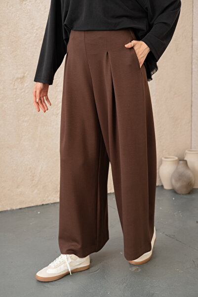 LOCCO Women's Pleated Detail Trousers Brown