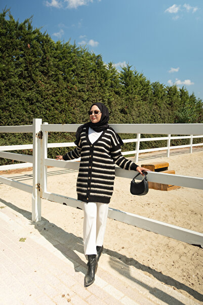 LOCCO Γυναικείο ριγέ μακρύ πλεκτό παλτό μαύρο